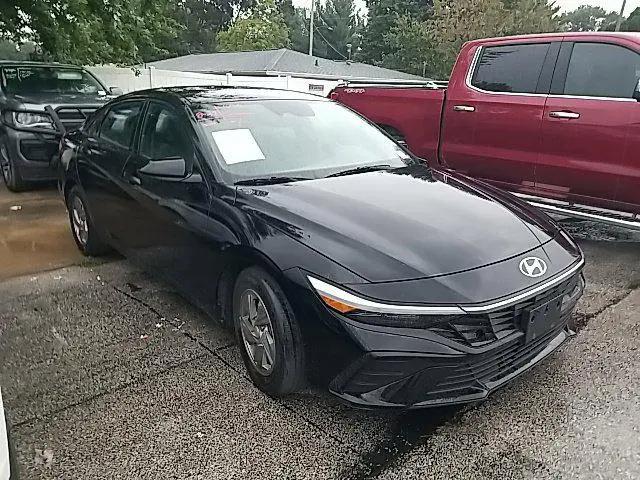 2025 Hyundai Elantra SE for sale in Quincy, IL