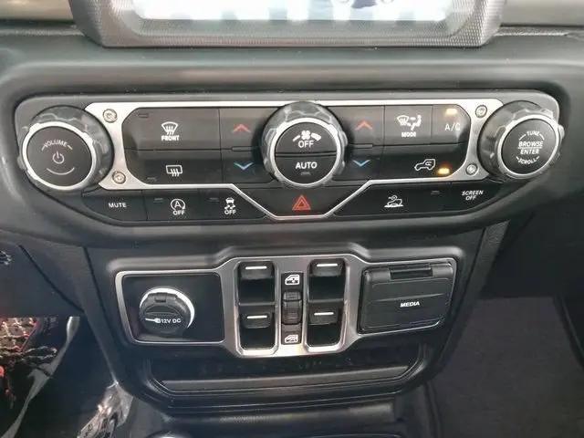 2023 Jeep Gladiator Overland