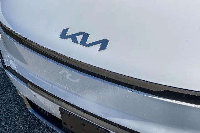 2026 Kia EV9 Wind