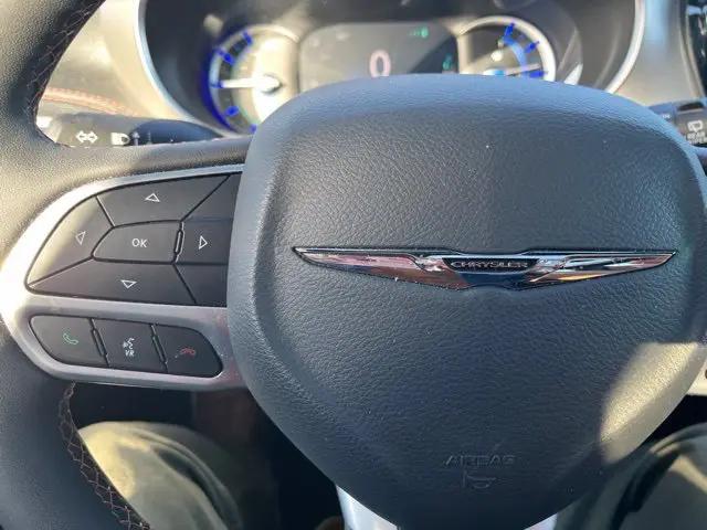 2025 Chrysler Pacifica Hybrid Pinnacle