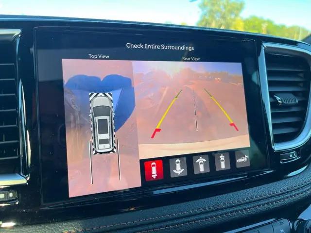 2025 Chrysler Pacifica Hybrid Pinnacle