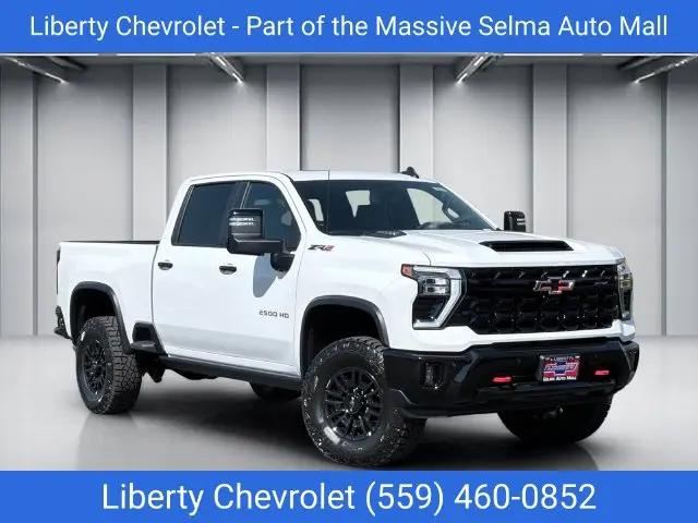 2026 Chevrolet Silverado 2500HD Crew Cab, Standard Bed, XR2, 4WD for sale in Selma, CA