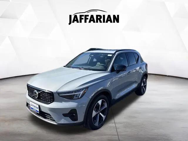 2025 Volvo XC40 B5 Plus Dark Theme for sale in Haverhill, MA