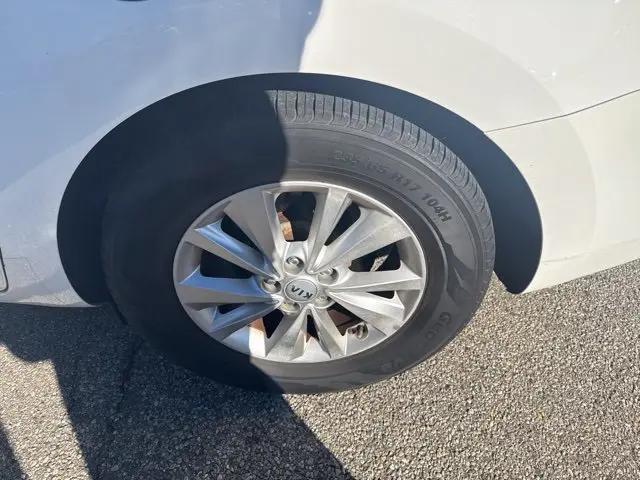2016 Kia Sedona LX