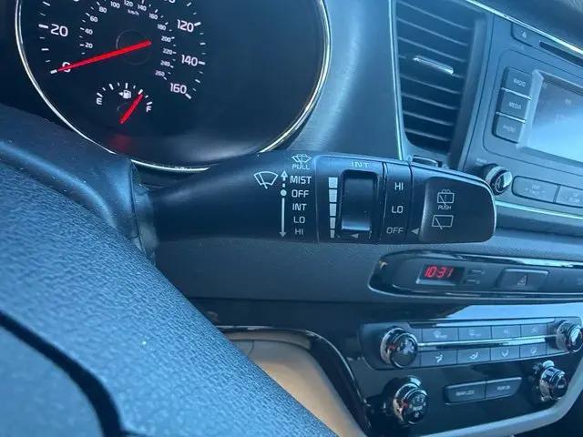 2016 Kia Sedona LX