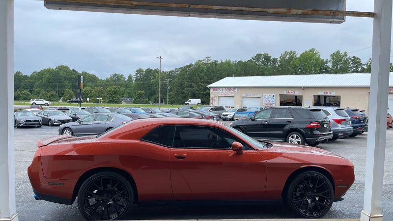 2021 Dodge Challenger SXT