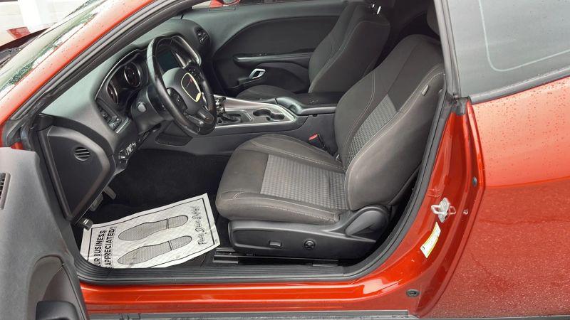 2021 Dodge Challenger SXT