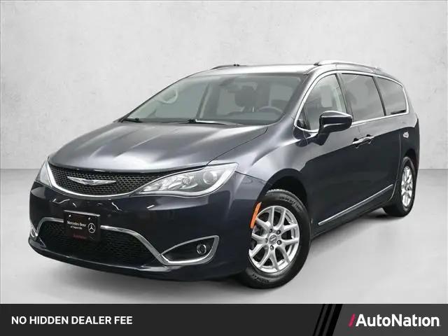 2020 Chrysler Pacifica Touring L for sale in Naperville, IL