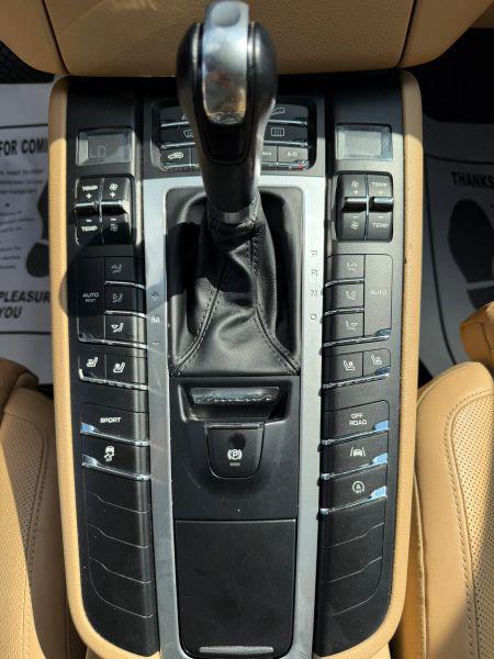 2018 Porsche Macan Base