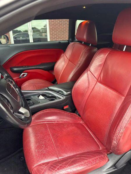 2015 Dodge Challenger SXT Plus