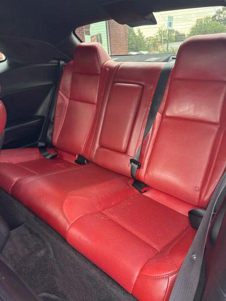 2015 Dodge Challenger SXT Plus