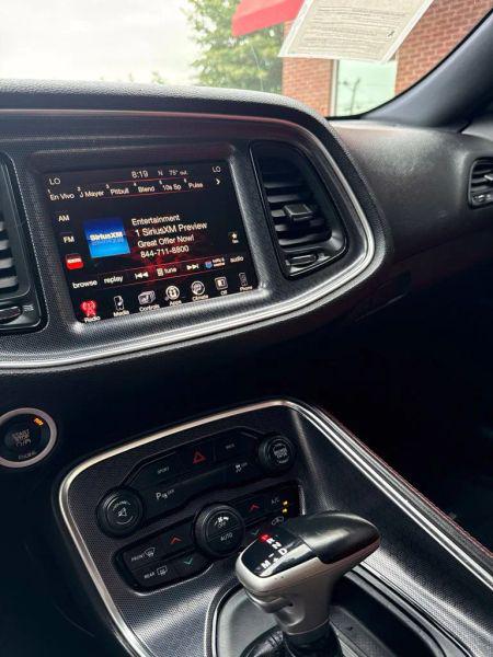 2015 Dodge Challenger SXT Plus