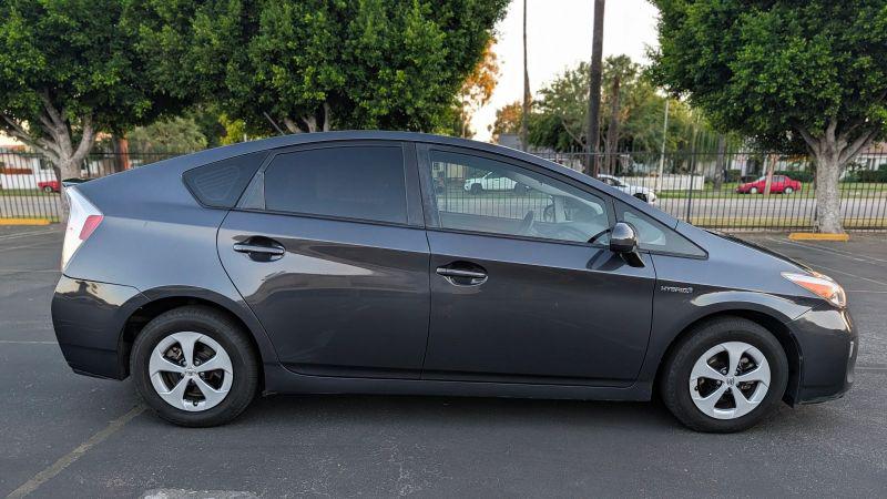 2012 Toyota Prius Two