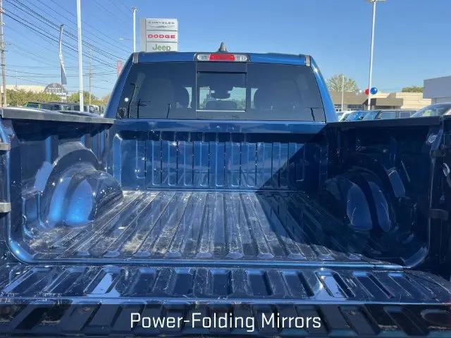 2024 Ram 1500 Big Horn Crew Cab 4x4 57 Box