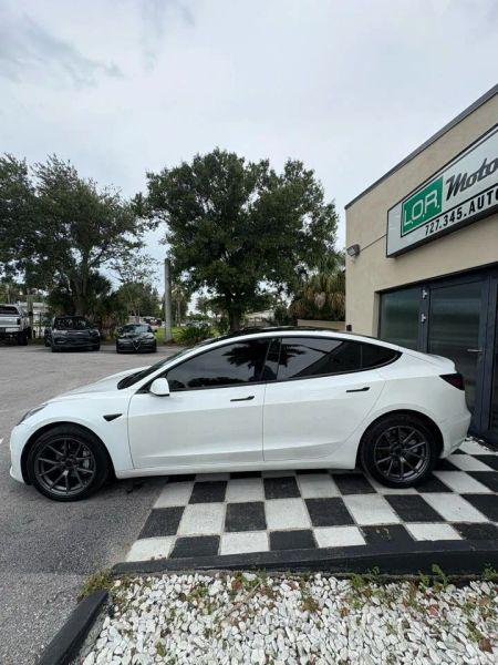 2021 Tesla Model 3 Standard Range Plus Rear-Wheel Drive