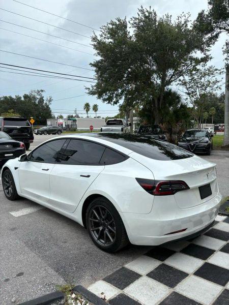 2021 Tesla Model 3 Standard Range Plus Rear-Wheel Drive