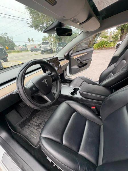 2021 Tesla Model 3 Standard Range Plus Rear-Wheel Drive