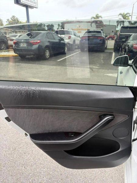 2021 Tesla Model 3 Standard Range Plus Rear-Wheel Drive