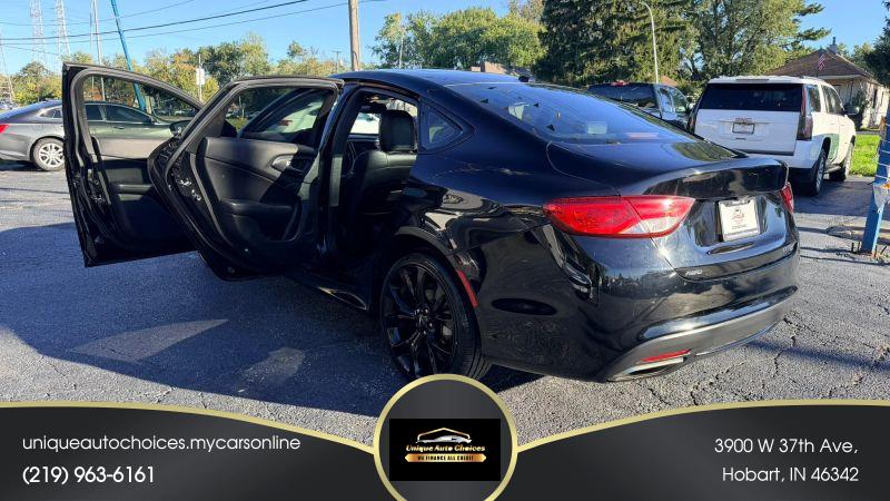 2015 Chrysler 200 S
