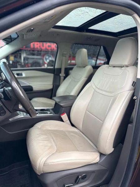 2020 Ford Explorer Platinum