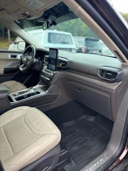 2020 Ford Explorer Platinum