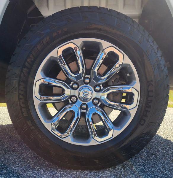 2024 Ram 1500 Laramie Crew Cab 4x4 57 Box