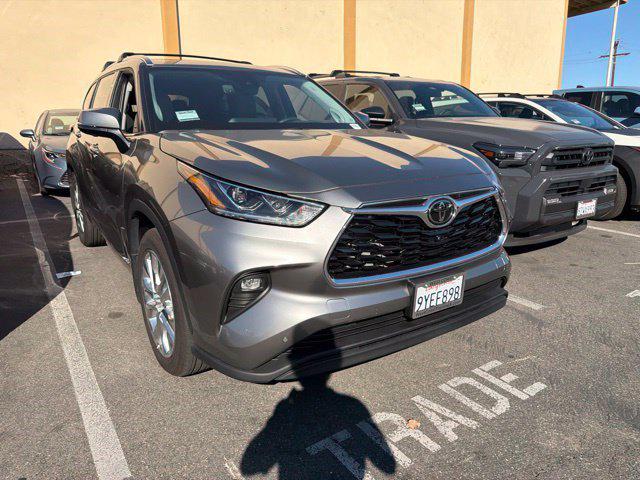 2026 Toyota Highlander Hybrid Limited