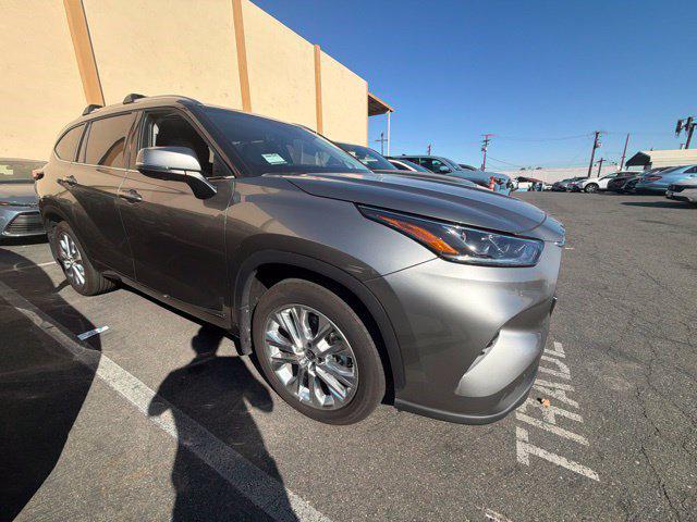 2026 Toyota Highlander Hybrid Limited