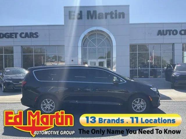 2025 Chrysler Pacifica Select for sale in Anderson, IN