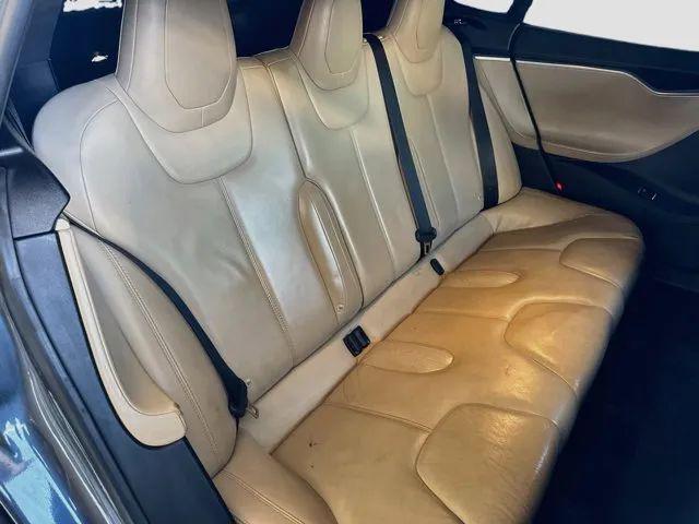 2015 Tesla Model S 85D