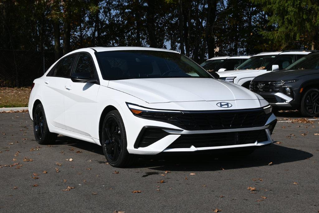 2026 Hyundai Elantra Hybrid SEL Sport Plus