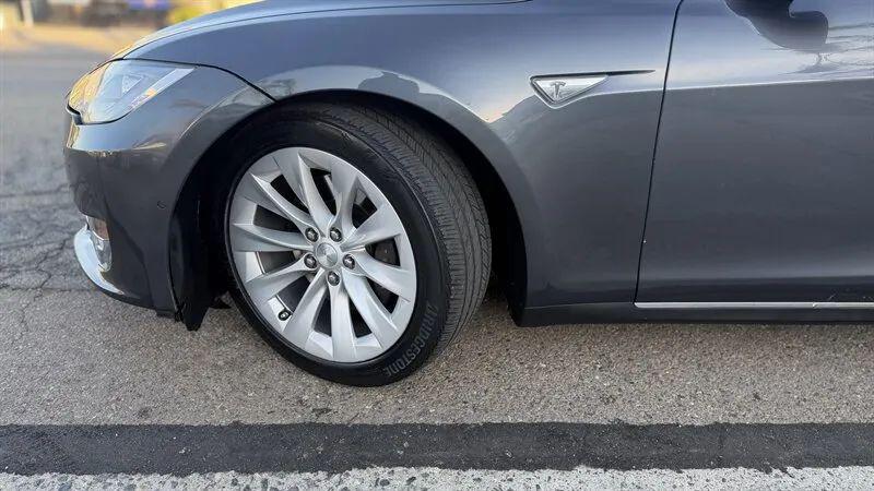 2016 Tesla Model S 90D