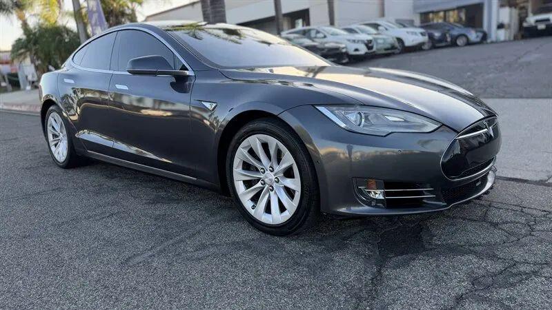 2016 Tesla Model S 90D