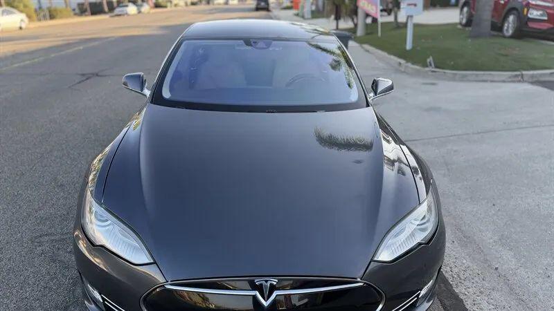 2016 Tesla Model S 90D