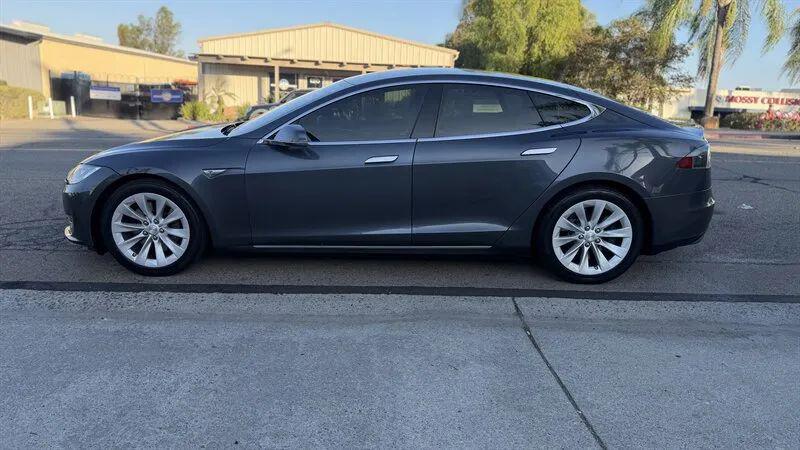 2016 Tesla Model S 90D