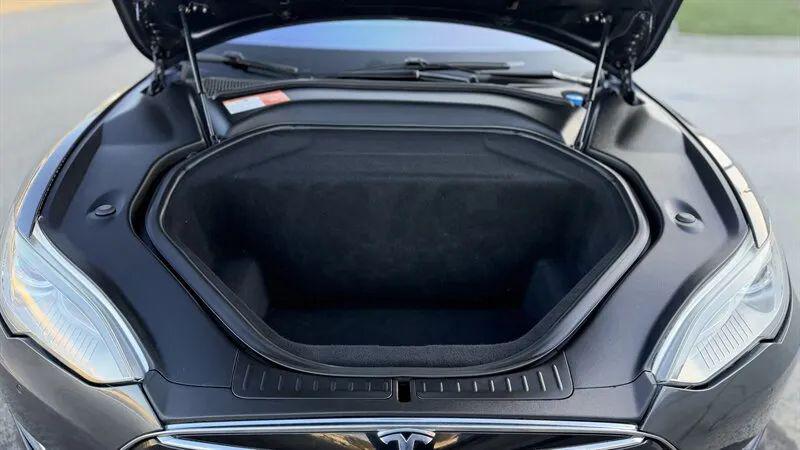 2016 Tesla Model S 90D