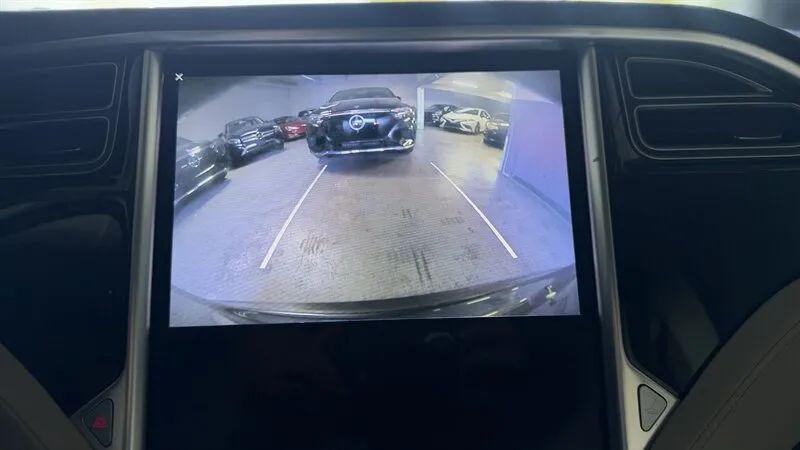 2016 Tesla Model S 90D