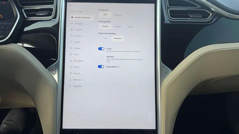 2016 Tesla Model S 90D