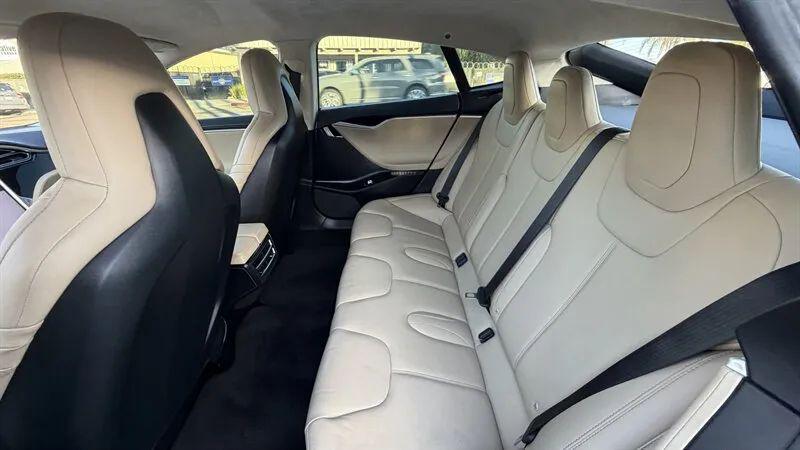 2016 Tesla Model S 90D