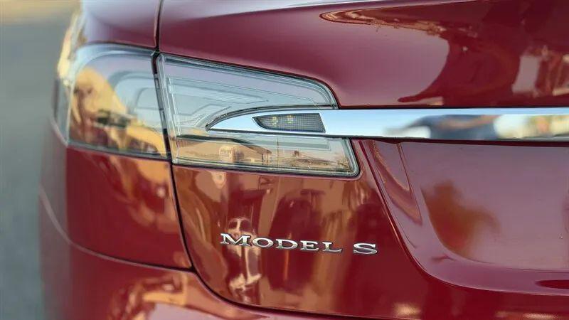 2017 Tesla Model S P100D