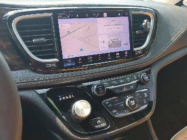 2022 Chrysler Pacifica Pinnacle AWD
