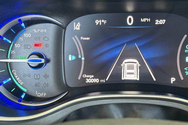 2023 Chrysler Pacifica Hybrid Touring L