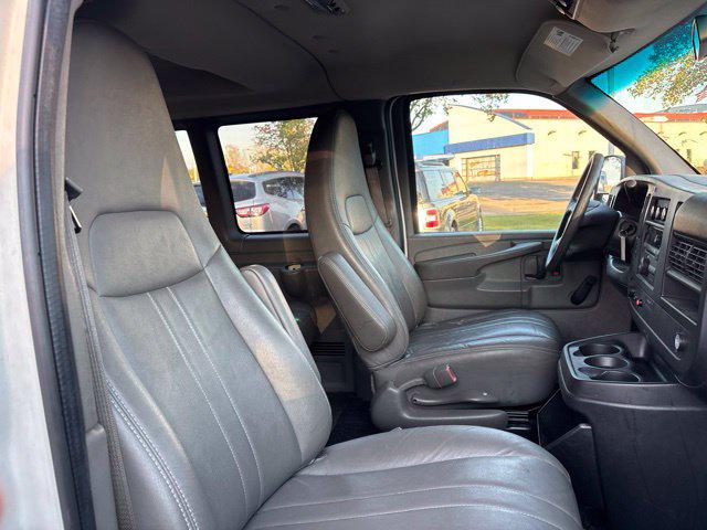 2012 GMC Savana LS