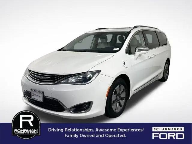 2017 Chrysler Pacifica Hybrid Platinum for sale in Schaumburg, IL