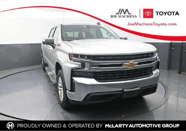 2020 Chevrolet Silverado 1500 4WD Crew Cab Standard Bed LT for sale in Columbia, MO