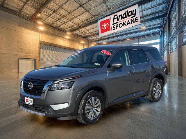 2025 Nissan Pathfinder SL