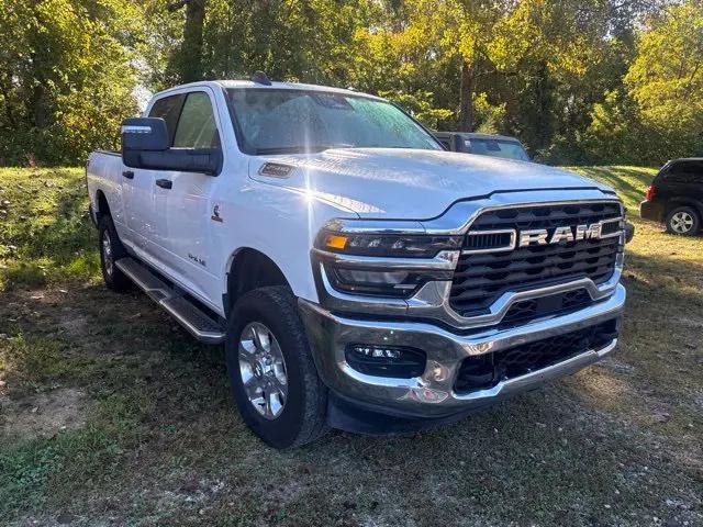 2025 Ram 2500 Big Horn Crew Cab 4x4 64 Box for sale in Waverly, OH
