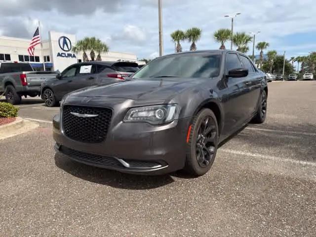 2019 Chrysler 300 Touring
