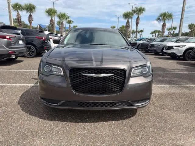 2019 Chrysler 300 Touring