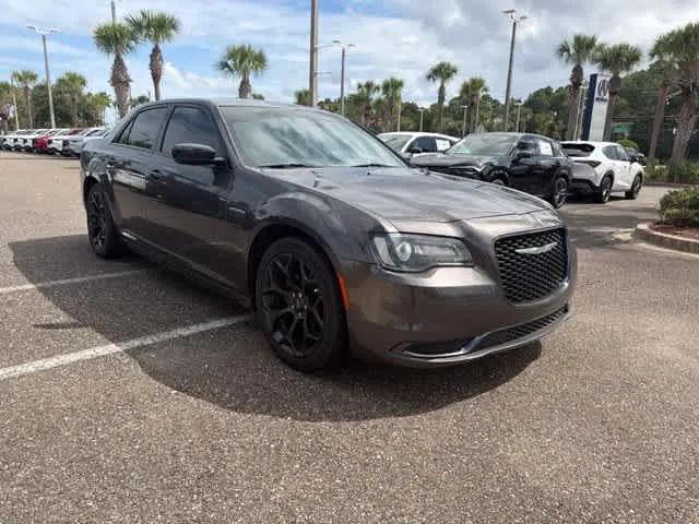 2019 Chrysler 300 Touring